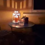 Modern Stylish 2 Bedroom *