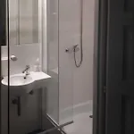 Modern Stylish 2 Bedroom *