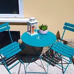 아파트 Modern Stylish 2 Bedroom *
