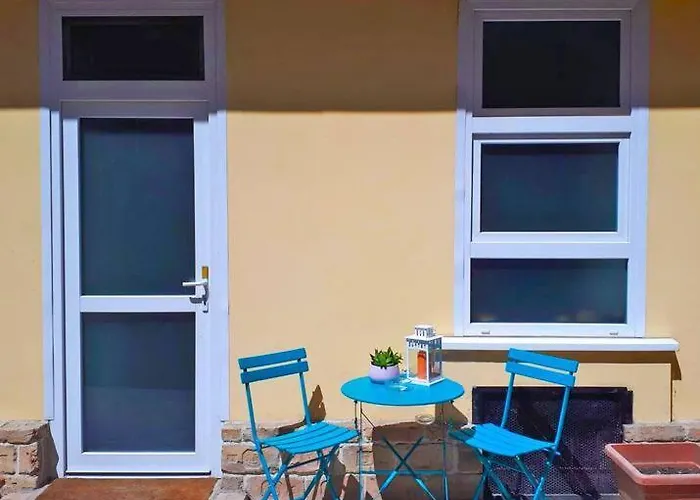 Modern Stylish 2 Bedroom Apartament *