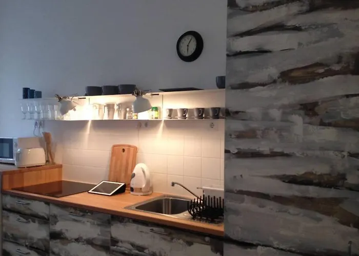 Modern Stylish 2 Bedroom Apartament *